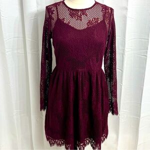 Xhilaration Women's Sheer Floral Lace Long Sleeve Lined Dress, Maroon, Size L